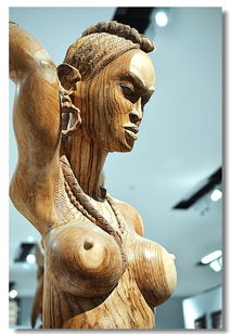 非洲雕刻造型：神秘之美，艺术之魂